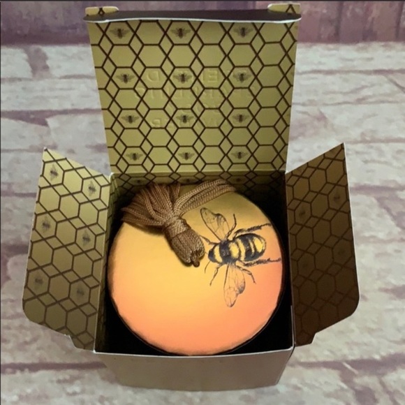 🆕URBAN DECAY🐝Honey Sparkling Body Powder - Picture 7 of 12